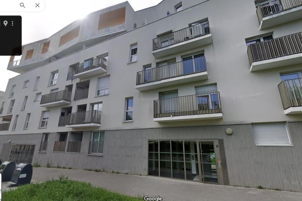 Studio Cergy 5 Min De La Gare Extérieur photo